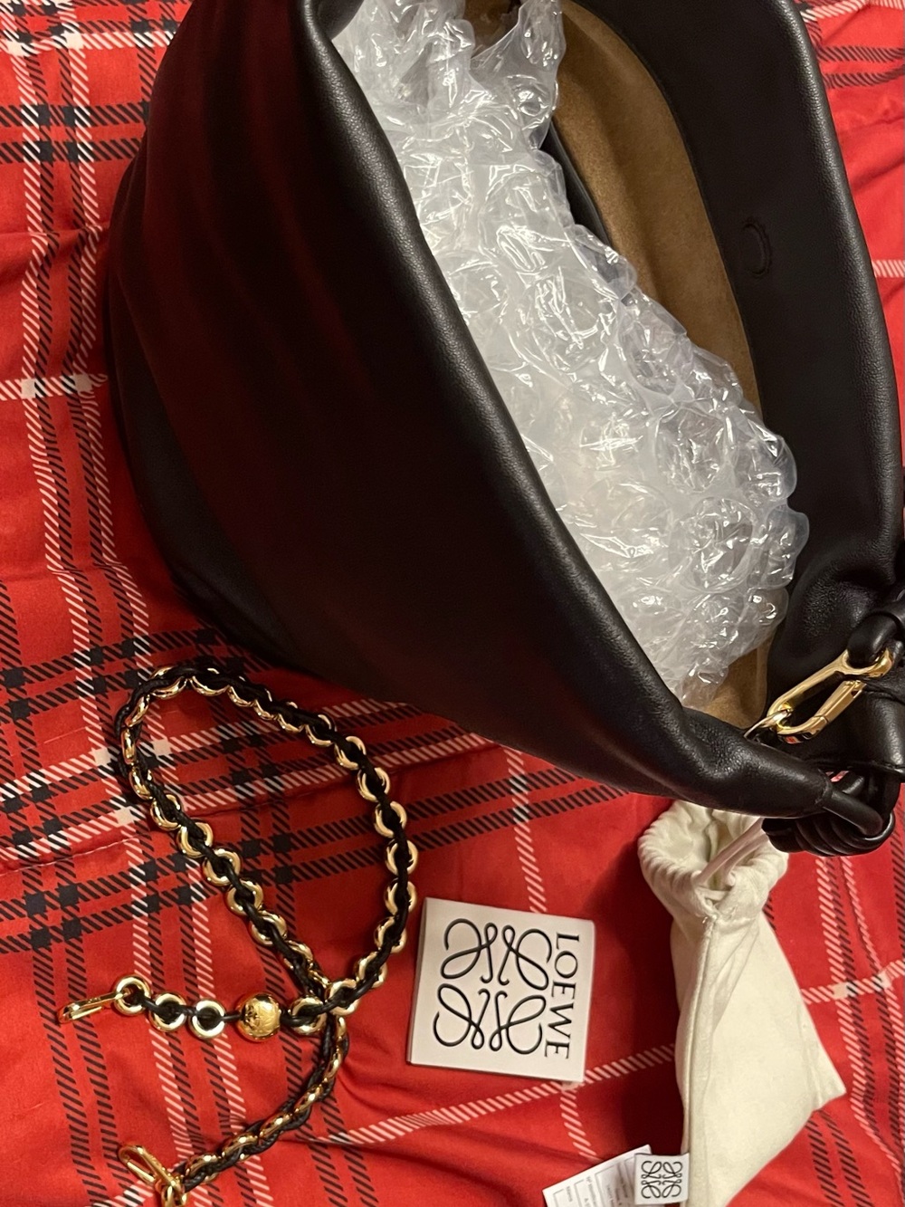 Loewe Black Leather flamenco Bucket Bag with Gold Logo - Picture 10 of 11
